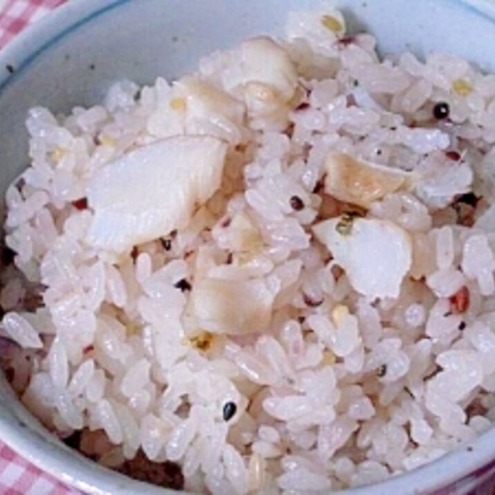 タラと雑穀米の炊き込みご飯